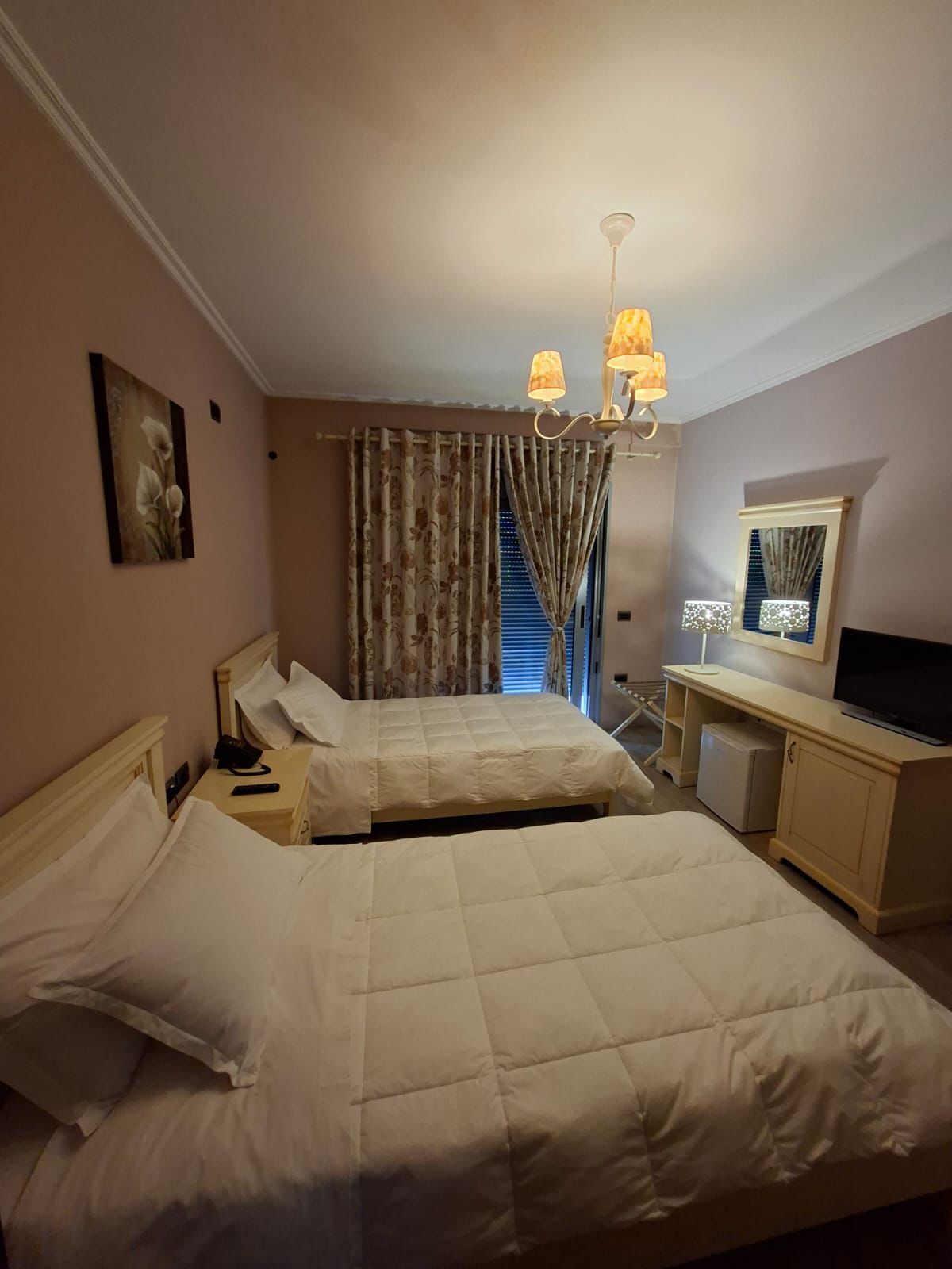 Deluxe-Doppel- oder -Zweibettzimmer