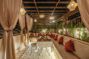 Outdoor dining - RIAD musee
Spacious 5-bedroom riad in charming Marrakech with AC (Marrakech)