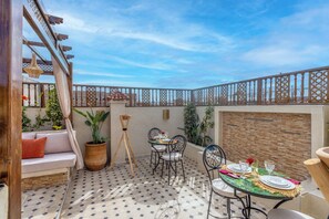 Outdoor dining - RIAD musee
Spacious 5-bedroom riad in charming Marrakech with AC (Marrakech)