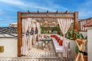 Outdoor dining - RIAD musee
Spacious 5-bedroom riad in charming Marrakech with AC (Marrakech)