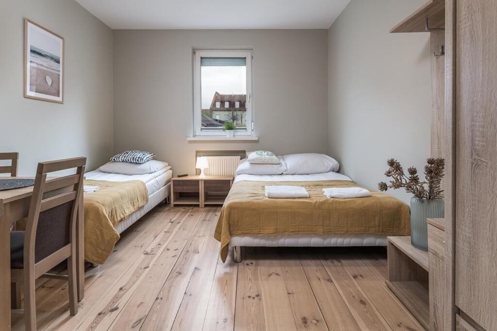 Classic Triple Room | Iron/ironing board, free WiFi