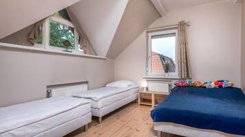 Classic Apartment | Iron/ironing board, free WiFi
