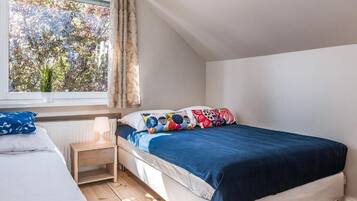 Classic Apartment, Garden View | Iron/ironing board, free WiFi