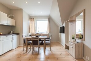 Apartemen Klasik | Tempat makan