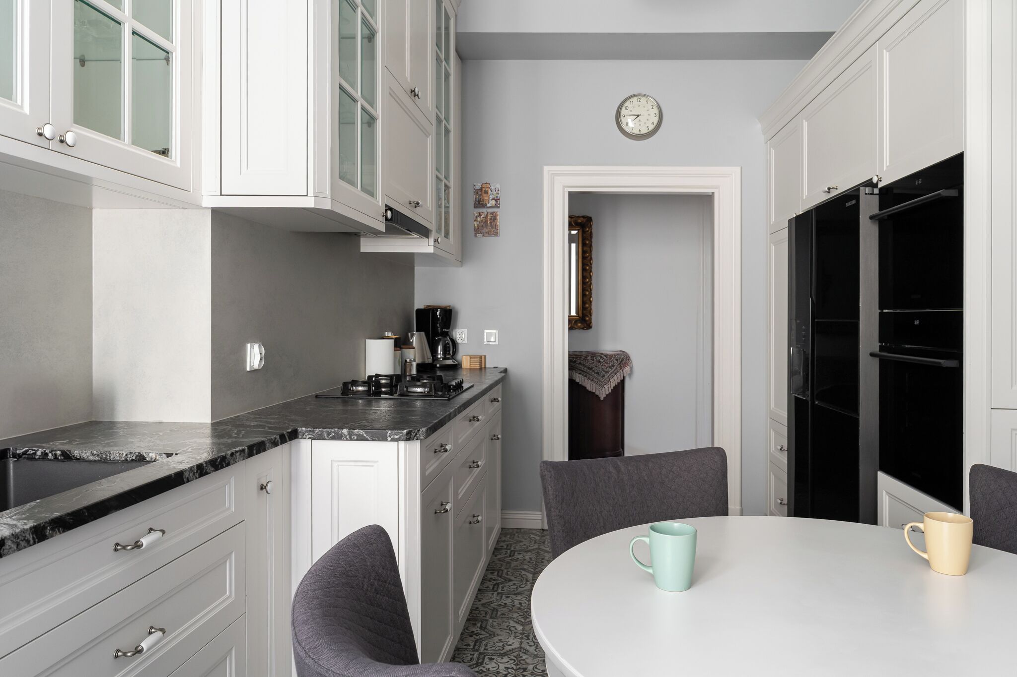 Apartment, Balkon, Stadtblick | Eigene Küche | Wasserkocher mit Kaffee-/Teezubehör, Wasserkocher, Hochstuhl