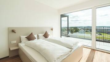 Desk, laptop workspace, free WiFi, bed sheets