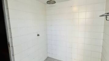 Apartment | Bathroom