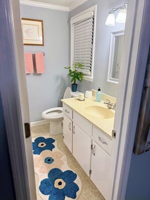 Jetted bath, hair dryer, towels, soap