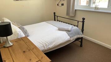 6 chambres, Wi-Fi, literie fournie, accessible en fauteuil roulant