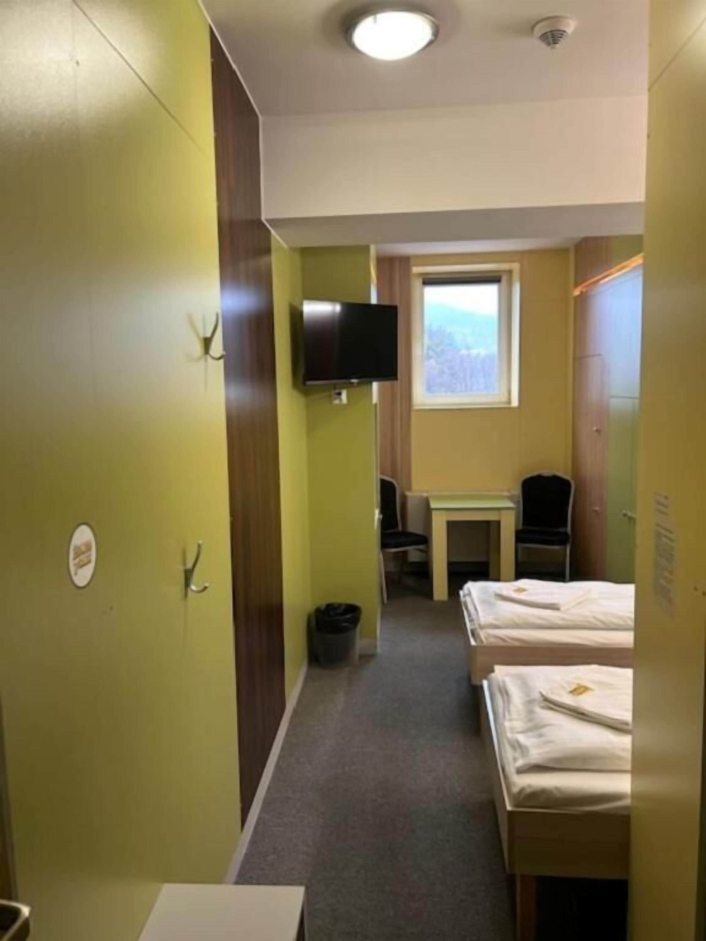 Basic Twin Room, Transfer Shower, City View