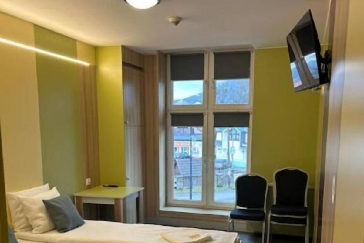 Economy Studio, City View