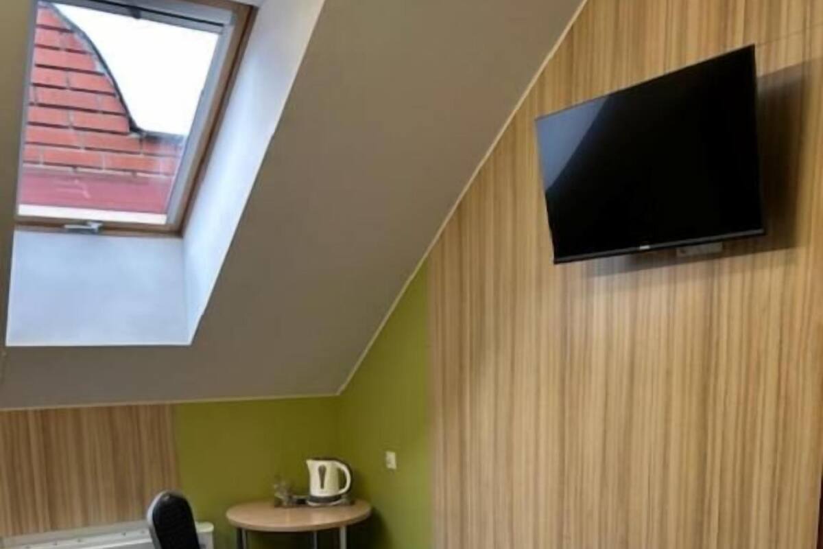 Habitación individual básica, vista a la ciudad | Wifi gratis