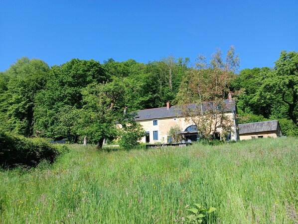 Exterior - Vrbo Property (Neuvy-Deux-Clochers)