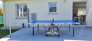 Outdoor dining - Vrbo Property (Talais)
