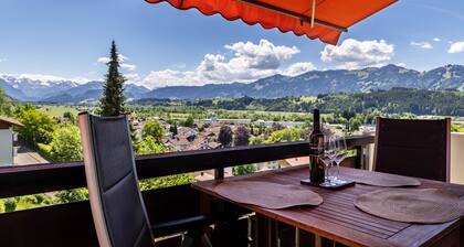 Ferienwohnung Keller Am Kalvarienberg mit Balkon und WLAN
