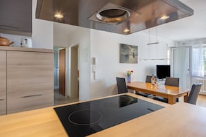 Dining - Apartment 'Keller Eriskirch' with Balcony and Wi-Fi (Eriskirch)