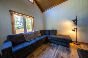 Living area - Vrbo Property (Gaspé)