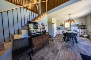 Interior - Vrbo Property (Gaspé)
