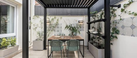 Superior Studio, Terrace | Outdoor dining