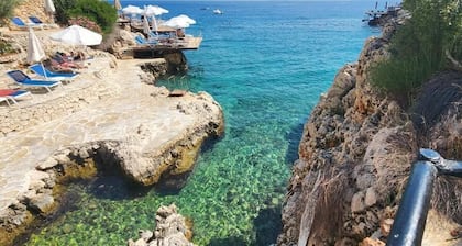 Azure Haven - A Seaside Retreat Surrounded by Nature