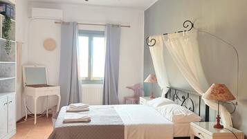 4 slaapkamers, een bureau, gratis wifi, beddengoed