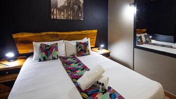 In-room safe, desk, iron/ironing board, free WiFi