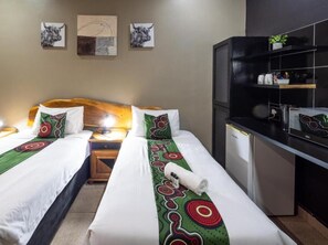 Comfort-Doppelzimmer, Gartenblick | Zimmersafe, Schreibtisch, Bügeleisen/Bügelbrett, kostenloses WLAN