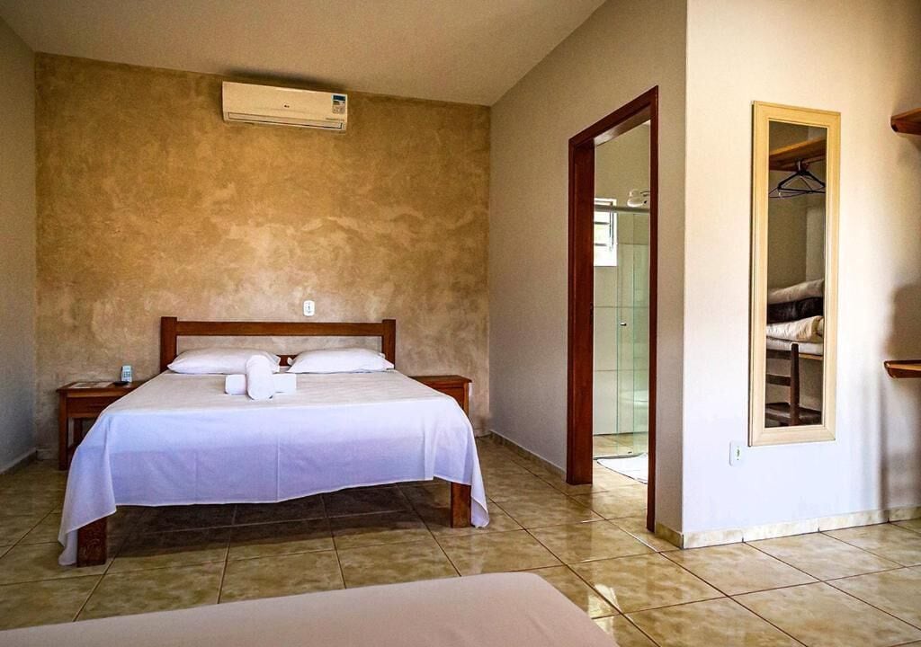 Desk, laptop workspace, free WiFi, bed sheets