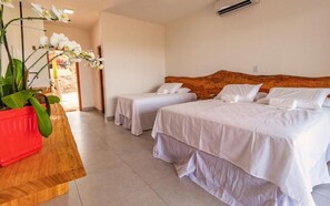 Deluxe Triple Room, Lanai, Mountain View