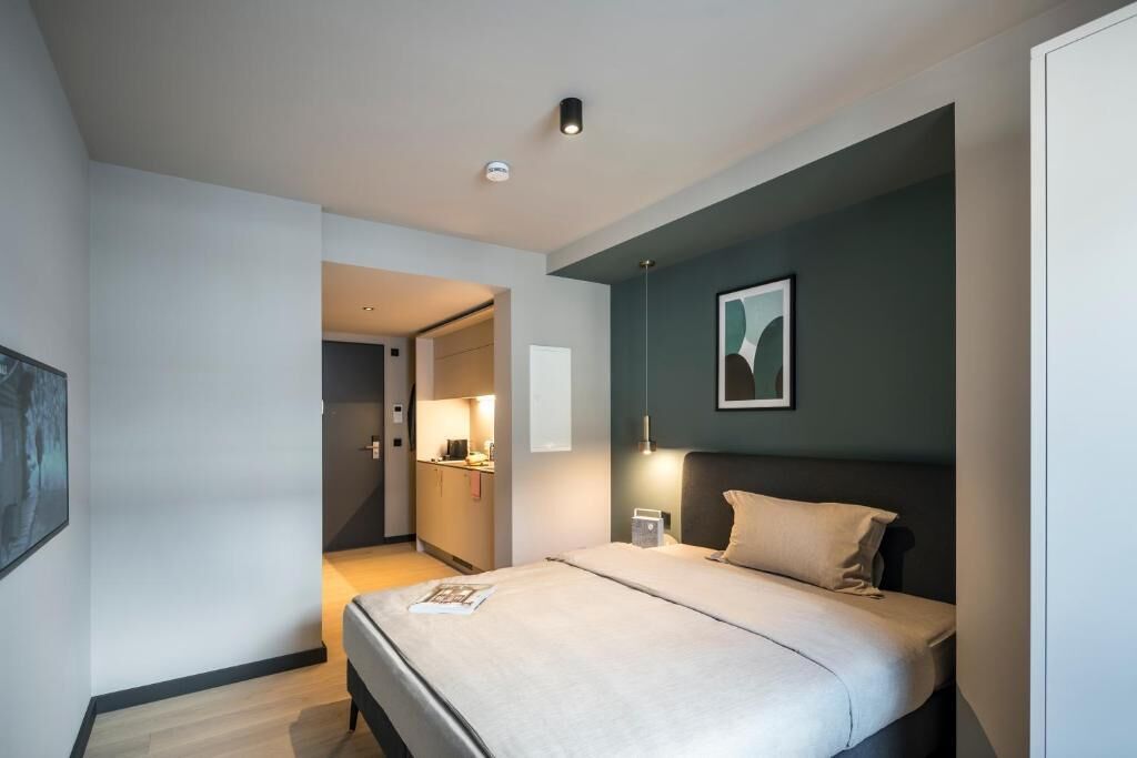 In-room safe, laptop workspace, blackout drapes, soundproofing