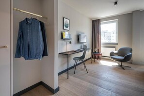 Studio Standar | Interior