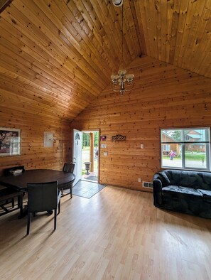 Interior - Chalets in the beautiful Robson Valley! Pet-friendly. (McBride)