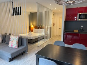 Room - Cozy Studio in great location (Porto)