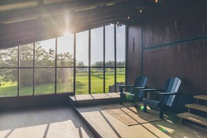 Interior - South Woods - Bespoke Sauna Retreat - Sleeps 8 (Fayetteville)