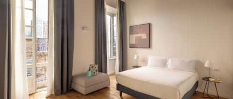 Appartement (Milano Cairoli) | Rideaux d’obscurcissement, fer et planche à repasser