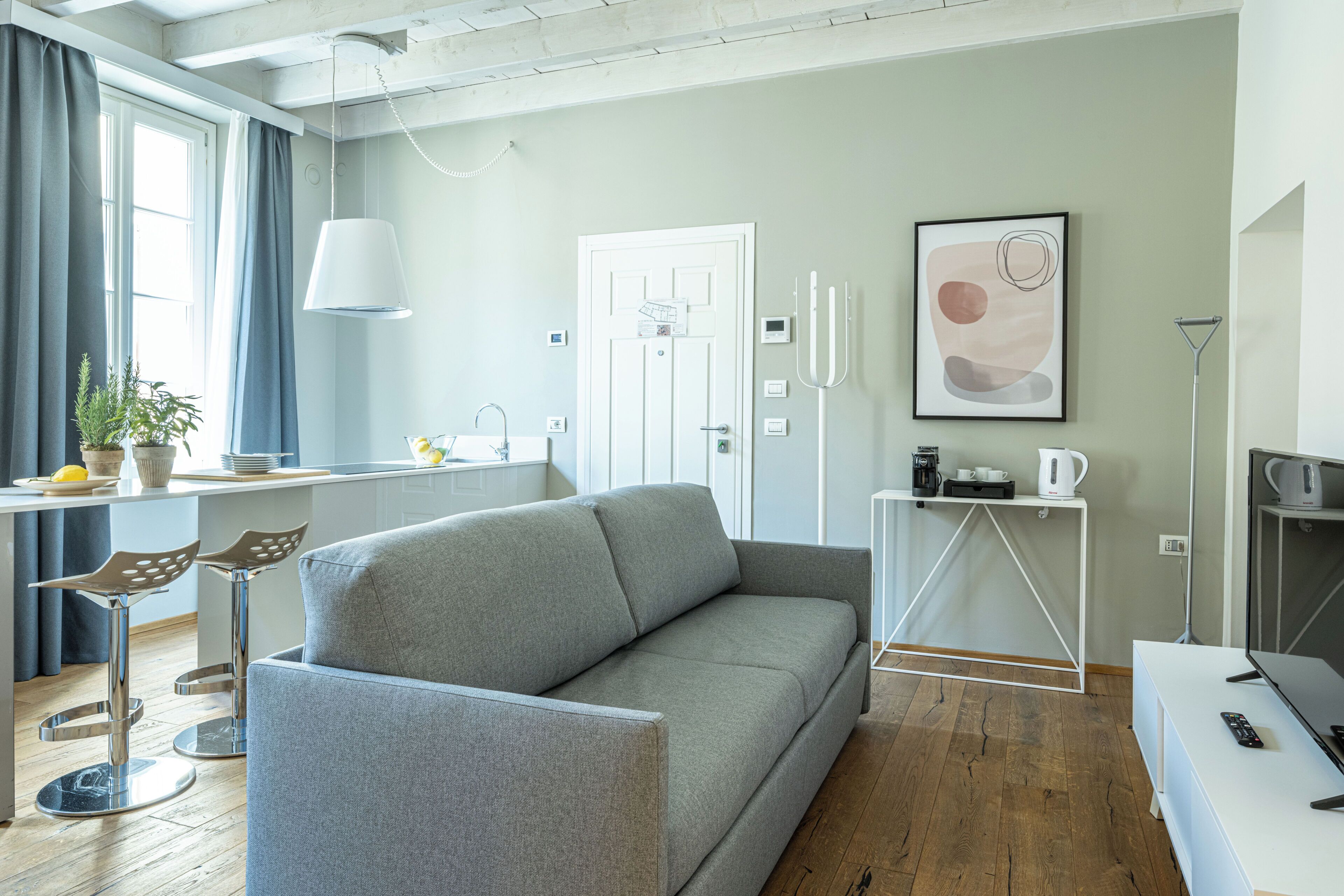 Classic-Loft | Wohnbereich | 40-Zoll-Flachbildfernseher mit Digitalempfang