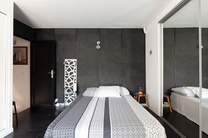 1 quarto, ferros/tábuas de passar roupa, Wi-Fi, roupa de cama
