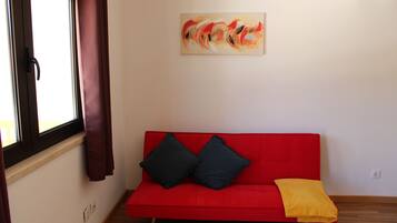 Comfort Double Room, Pool View | Living area