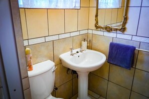 Vierbettzimmer | Badezimmer