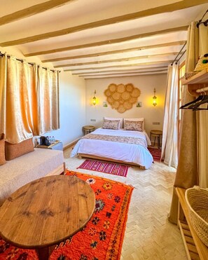 Room - Adorable 1-bedroom hotel suite with AC in fes (fes)