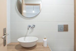Bathroom - Room 'Small Double  1' with Shared Terrace, Wi-Fi and Air Conditioning (Ano Symi)
