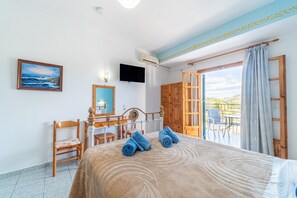 WiFi, bed sheets - “Captain Spiros Studios” with Sea View, Balcony, Air Conditioning & Wi-Fi (Palaiokastritsa)