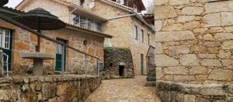 Suite Mondego Room – Quinta do Moinho with Mountain View, Wi-Fi & Air Conditioning