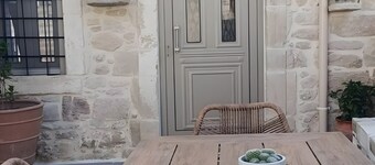 Ophelia House in Áyios Ioánnis – Cozy Retreat with Mountain Views