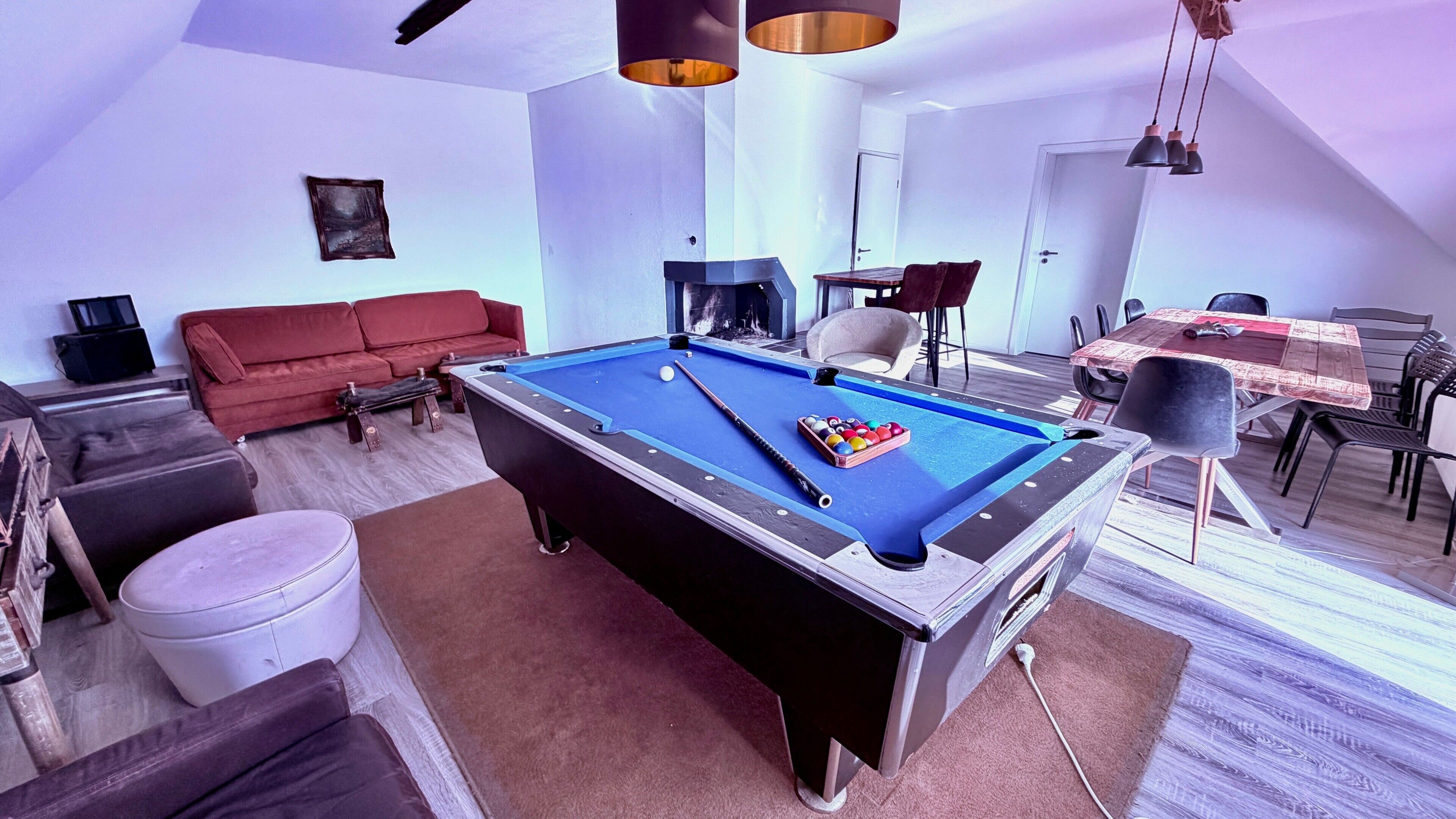 TV, fireplace, video games, DVD player