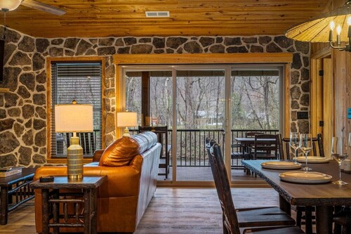 Waterfront Cabin | Swim, Fish or Float the Creek!