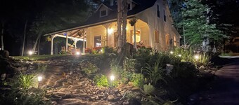 Looking for the perfect getaway? SUPERB, SUMMER COTTAGING in Norway Bay!