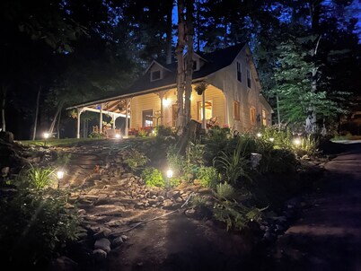Looking for the perfect getaway? SUPERB, SUMMER COTTAGING in Norway Bay!