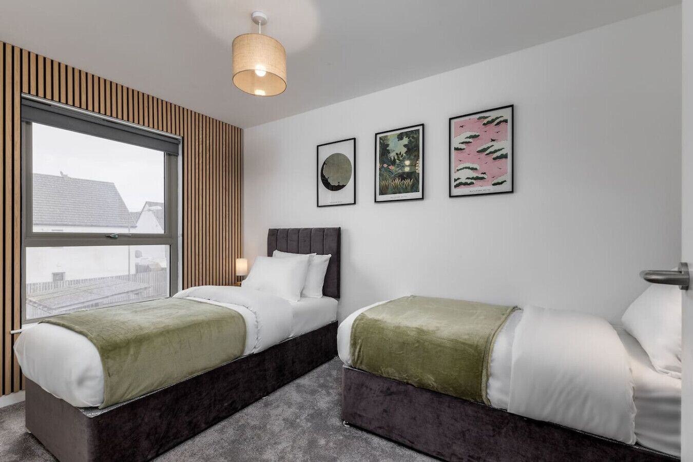 Iron/ironing board, travel cot, WiFi, bed sheets