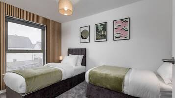 Iron/ironing board, travel cot, WiFi, bed sheets